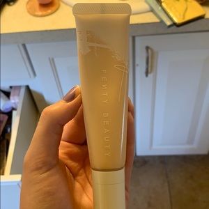 Fenty Hydrating Foundation 120